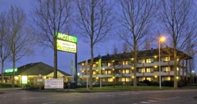 Campanile Hotel & Restaurant 陆瓦尔登 外观 照片