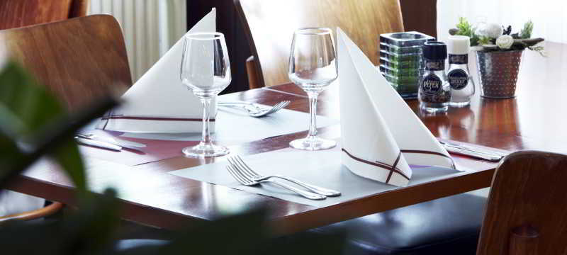 Campanile Hotel & Restaurant 陆瓦尔登 外观 照片