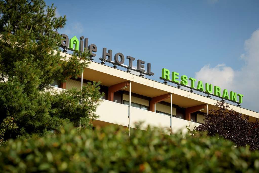 Campanile Hotel & Restaurant 陆瓦尔登 外观 照片