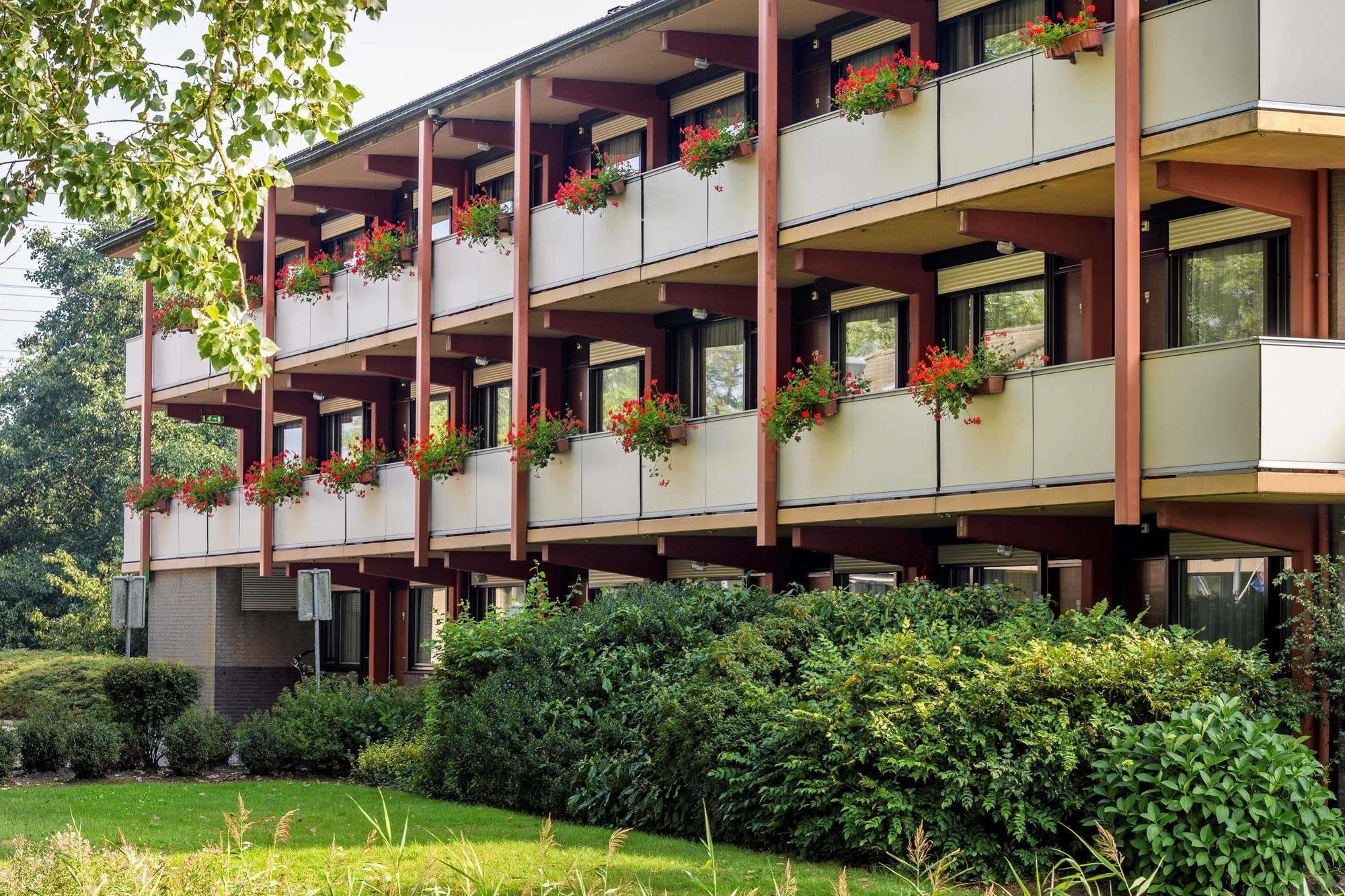 Campanile Hotel & Restaurant 陆瓦尔登 外观 照片