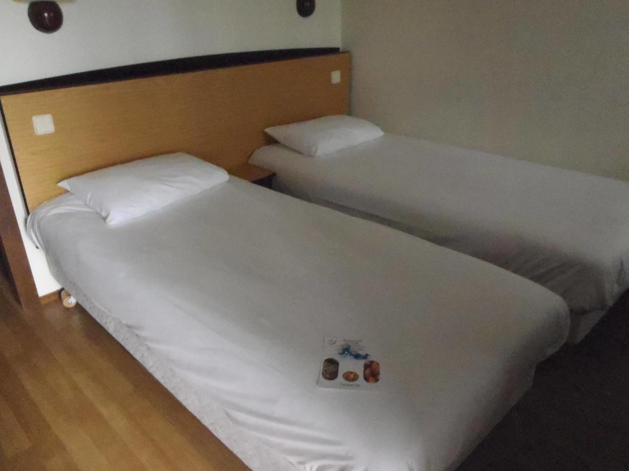 Campanile Hotel & Restaurant 陆瓦尔登 外观 照片