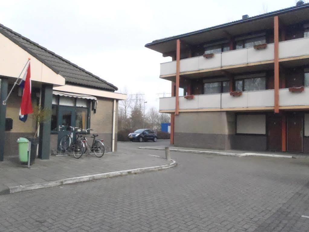 Campanile Hotel & Restaurant 陆瓦尔登 外观 照片