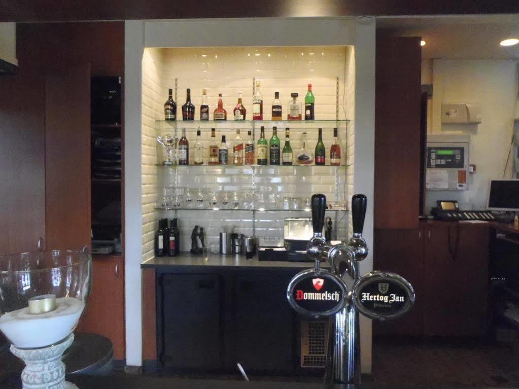 Campanile Hotel & Restaurant 陆瓦尔登 外观 照片